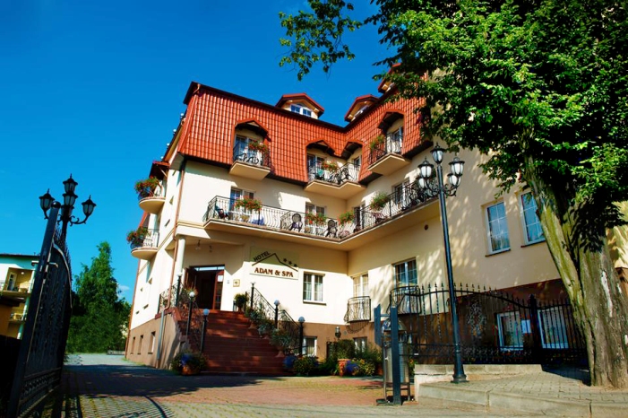 Adam & Spa - Gemütliches Hotel mit Schwimmbad und Massagen