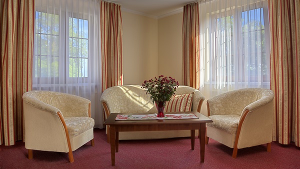 Le Mont Medical & SPA - Hotel mit Schwimmbad und guter Küche mit toller Speisekarte