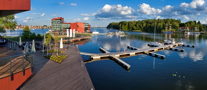 Hotel Mikolajki - Finde ein Zimmer für eine Übernachtung in Mokolajki