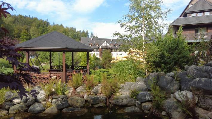 Sandra Spa Karpacz - Hotel am schönen Kurgarten von Krummhübel im Riesengebirge