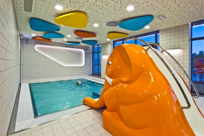 Hotel Mikolajki - Finde ein Zimmer für eine Übernachtung in Mokolajki