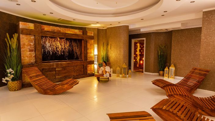 Verde Montana - Das Hotel bietet Wellness, Spa, Pool, Sauna, Massage und Kinderclub